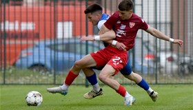 Prednost za Mornar i Dečić